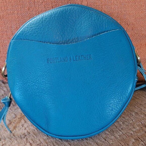 portland leather goods Handbags - Portland Leather Goods Soul Blue Pebbled Small Circle Crossbody Bag